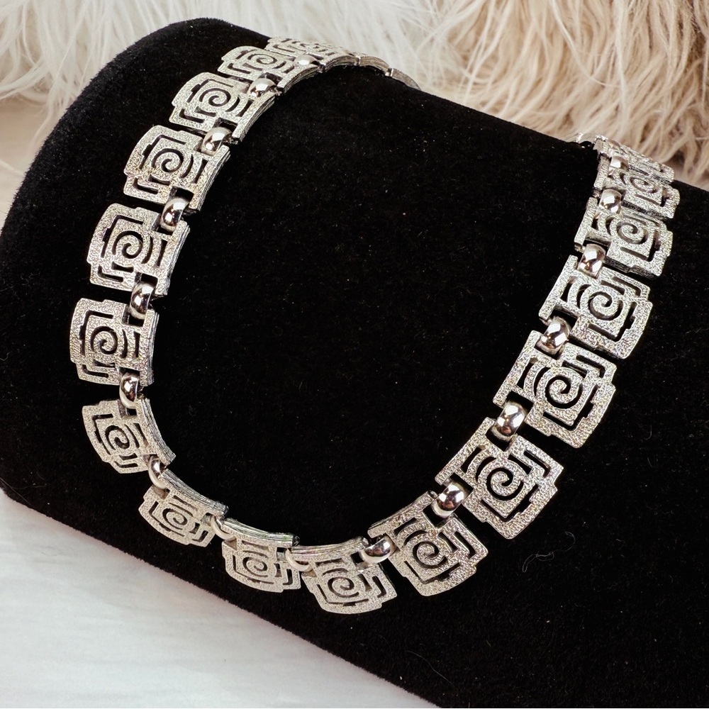 Vintage Trifari Silver Tone Greek Key Geometric Statement Collar Necklace
